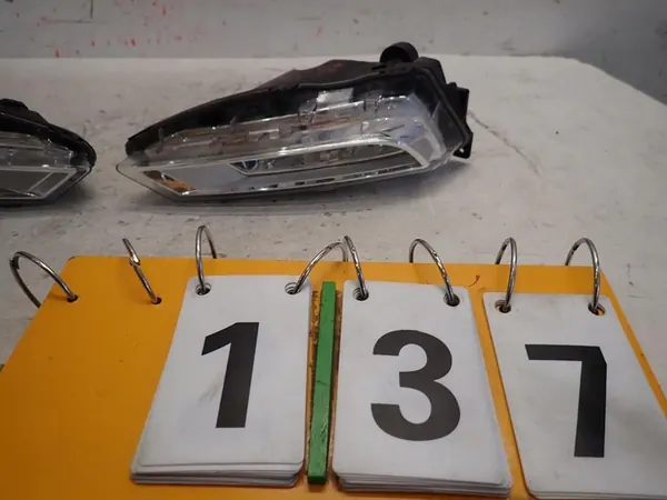 Farol Halógeno Esquerdo SEAT LEON III LIFT FR 2017- 5F0941701B image 3