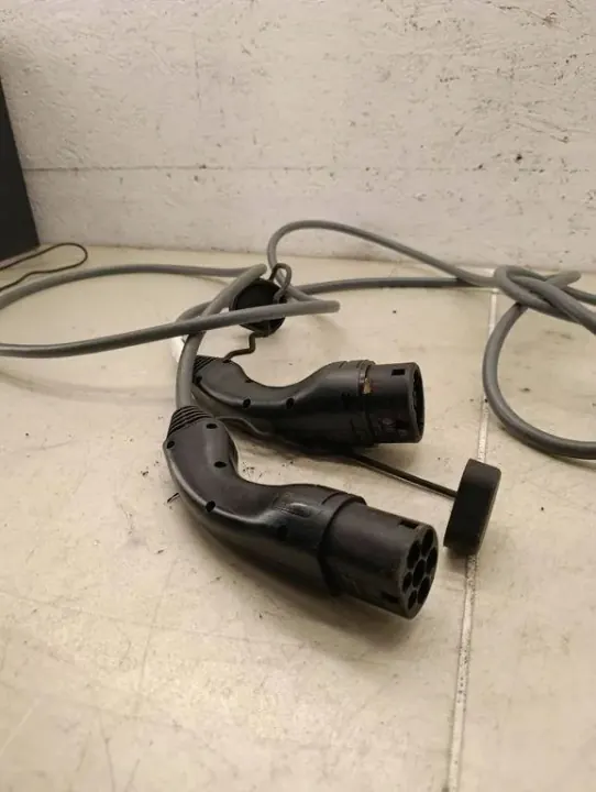BMW I3 (I01) Battery Charging Cable 7827899 2022 image 4