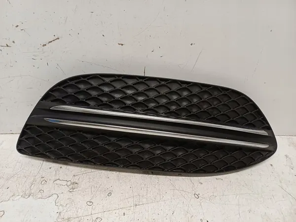 MERCEDES W205 14- Grille de Pare-chocs Avant Droite A2058851223 image 2