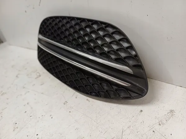 MERCEDES W205 14- Grille de Pare-chocs Avant Droite A2058851223 image 3