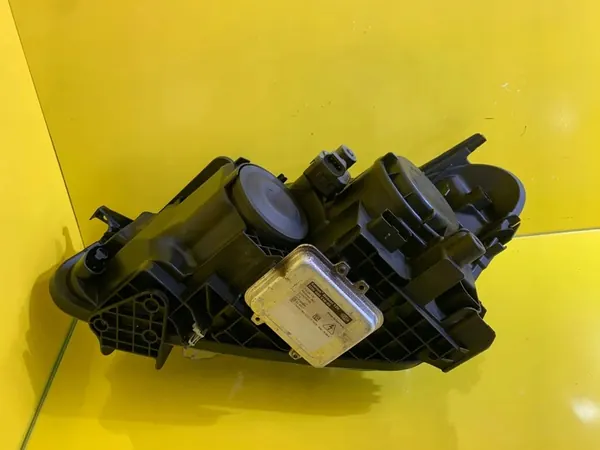 Oikea Ajovalo Nissan Qashqai J10 Lift Xenon image 5