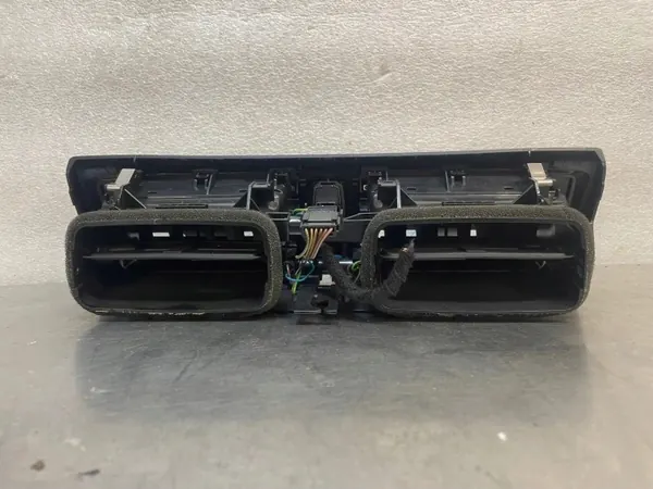 Mittventilationsgallret OEM 9207116 för BMW 1 F20 F21 image 4