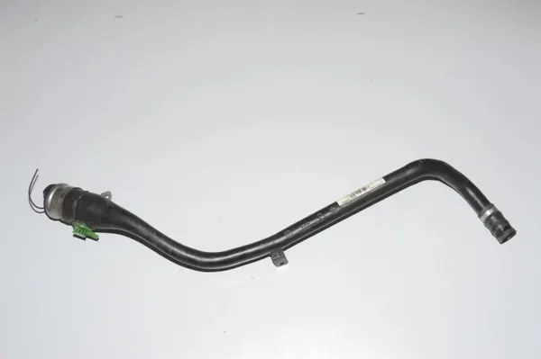 BMW Polttoainesäiliön Putki OEM 7205700 5-sarja F10 image 2