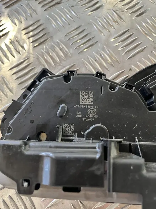 Bakre Vänstra Dörrlås Skoda Superb III image 3