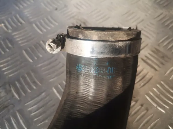 Tubo de enfriador de aire Ford OE image 4