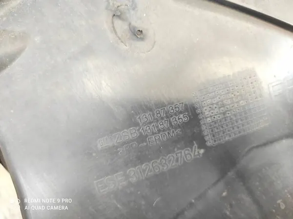 Front Right Wheel Arch Opel Corsa D image 7