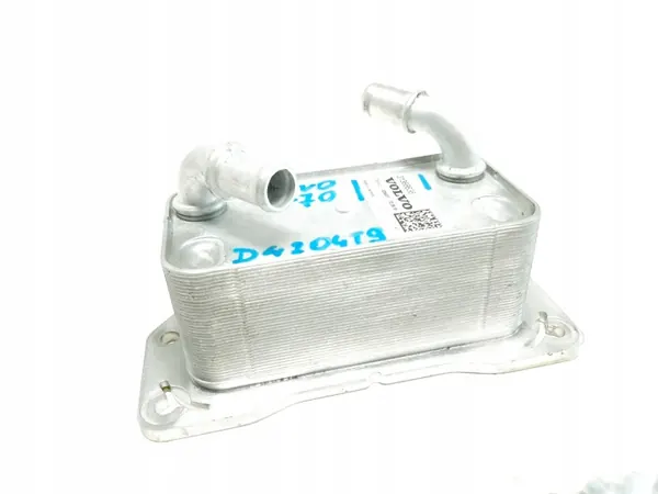 Arrefecedor de óleo Volvo V70 2.0 D4 OEM 31368636 Usado image 3
