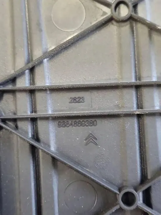 Moottorikansi OEM 9684889480 Citroen Berlingo III:lle image 4
