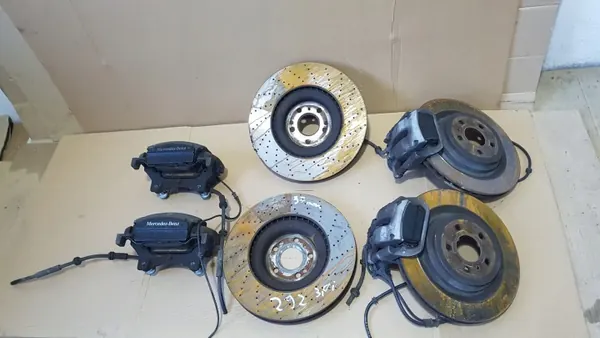 Bromsskivor och Bromsok OEM 1243123 Mercedes GLE image 2
