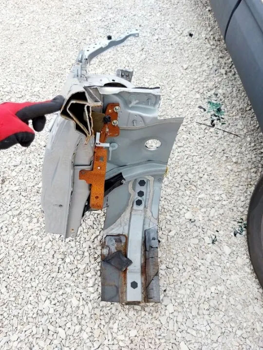 OEM 1 Estribo Dianteiro Esquerdo para Avensis T27 image 6