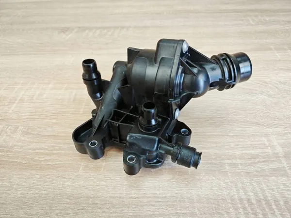 Thermostatgehäuse OEM 8581627 für BMW 2.0D image 3