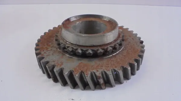 Rueda Dentada 1ª Marcha OEM 7700865189 - Renault OE Usado image 3
