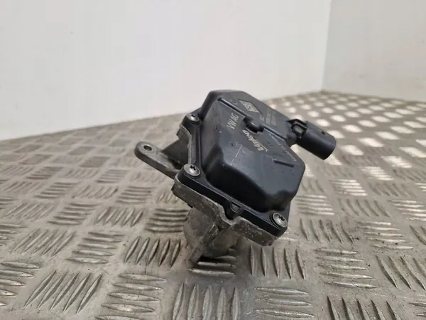 EGR-venttiili Skoda Octavia Mk4 2020 05L131501MV100 image 4