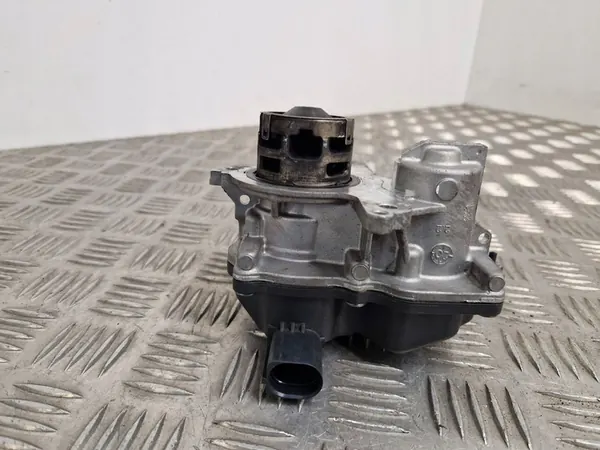 EGR-venttiili Skoda Octavia Mk4 2020 05L131501MV100 image 5