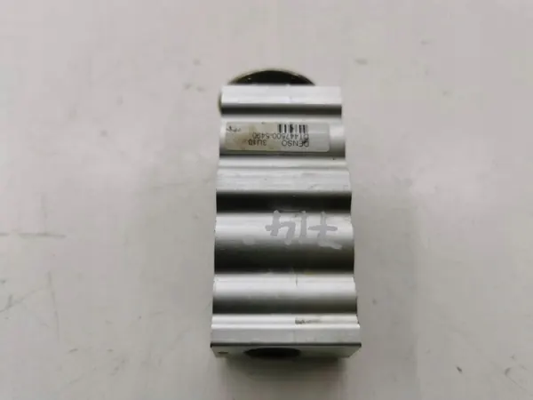 Toyota A/C Expansionsventil OEM Dt4475005490 image 2