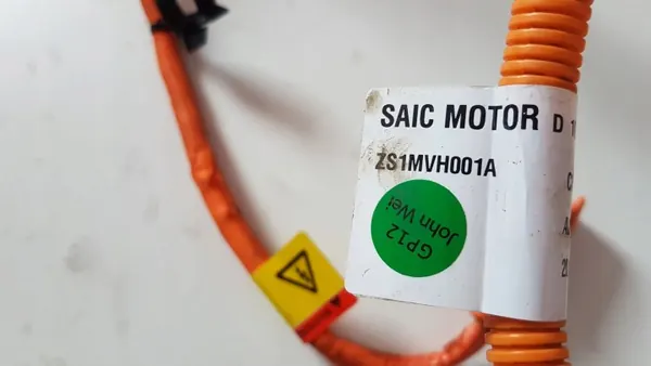Cable alta tensión MG ZS OEM 10520388 - Usado image 4