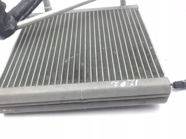Hyundai Kona 2019 A/C lämmitysydin OEM AMD174686 image 3