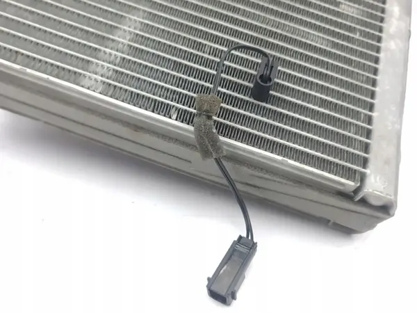 Hyundai Kona 2019 A/C lämmitysydin OEM AMD174686 image 6