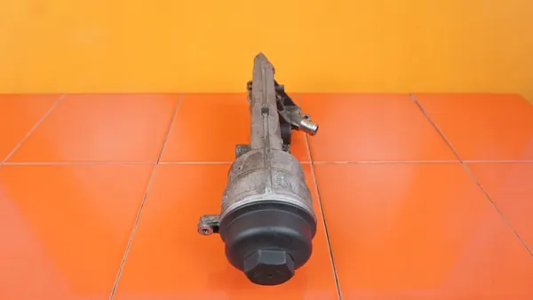 BMW 1 F20 3 F30 Olje Filterhus 7611968 image 4