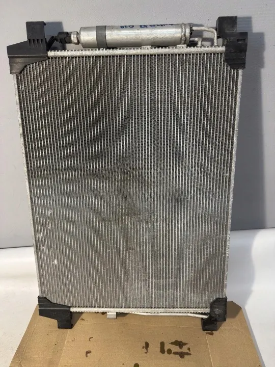 Condenseur AC Infiniti M37 OEM 921001MG0B - Occasion image 2