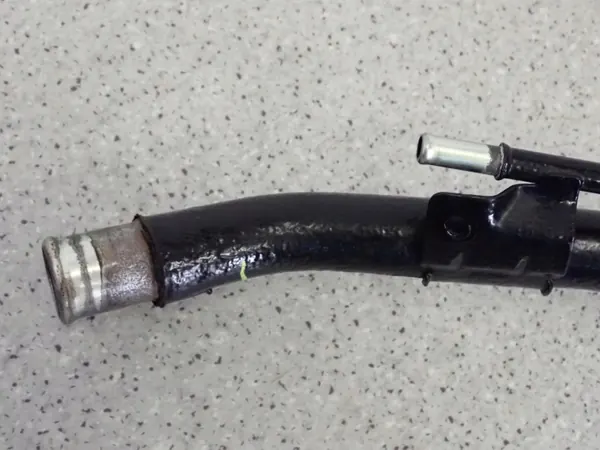 Pescoço de enchimento combustível Suzuki Grand Vitara II OEM image 7