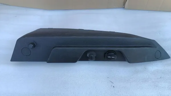 Höger plasthyllfäste OEM 1001 för Hyundai i30 image 2