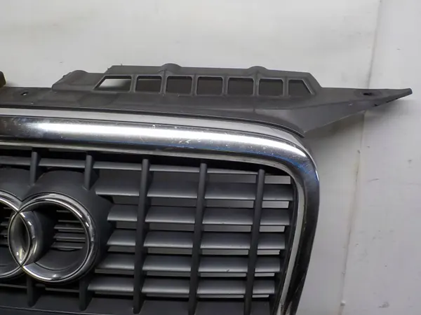 Audi A3 8P S-Line Radiatorrooster OEM 8P4853651A WEX image 9