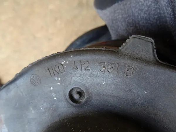 YETI AUDI A3 8P LIFT GOLF VI CADDY McPherson 1K0412331B image 3