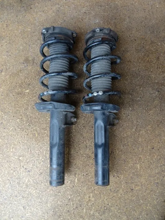 YETI AUDI A3 8P LIFT GOLF VI CADDY McPherson 1K0412331B image 4