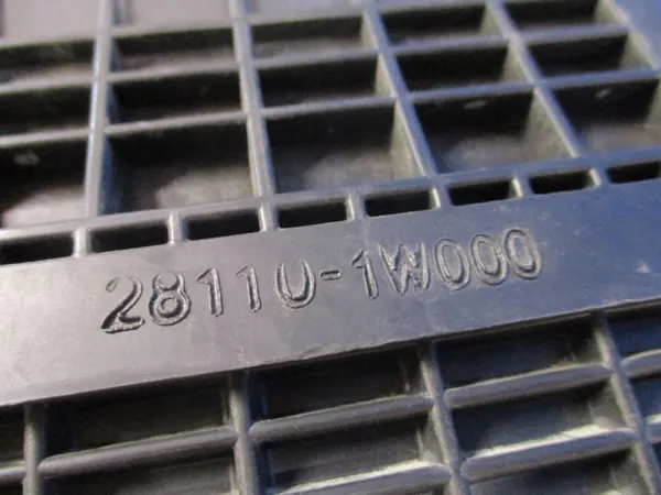 Kia Ilmansuodattimen kotelo 28110-1W000 image 5