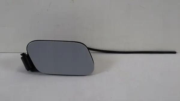 Volvo XC40 bränslelucka OEM 32296804 - Begagnad image 2