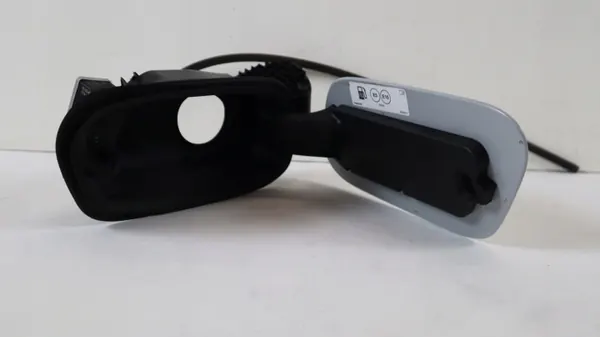 Volvo XC40 bränslelucka OEM 32296804 - Begagnad image 3
