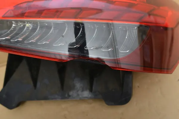 MERCEDES E 213 LIFT SEDAN RECHTER ACHTERLICHT A2139065209 image 5