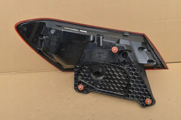 MERCEDES E 213 LIFT SEDAN RECHTER ACHTERLICHT A2139065209 image 6