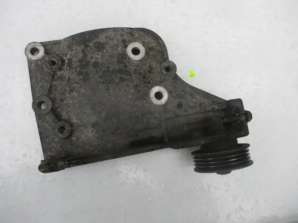 Support de compresseur Suzuki Swift IV MK6 1.3 16V B image 1