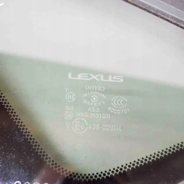 Vidro traseiro esquerdo Lexus NX OEM 43R005844 - Usado image 6