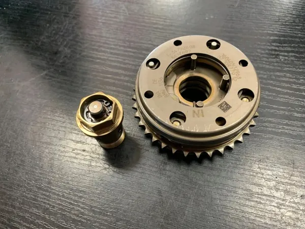 BMW Variabele kleptiming solenoïde OEM 8617692 image 2