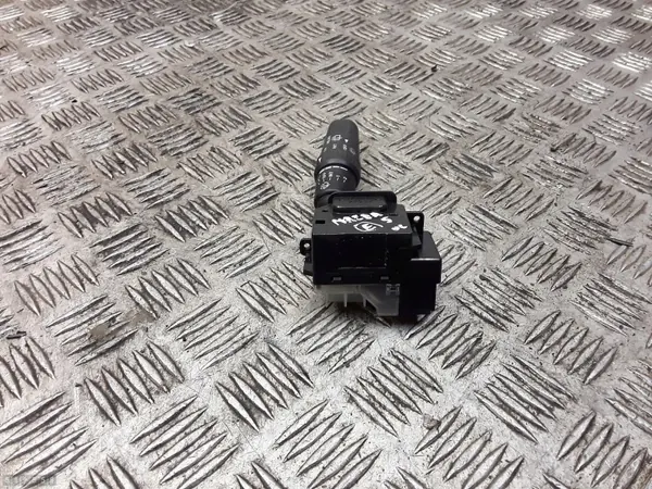 Interruptor Mazda OEM 17d682 - Estado Usado image 3