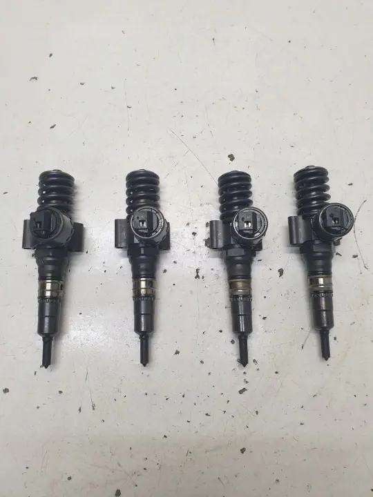 Einspritzdüse OEM 03G130073G+ für VW Audi Skoda 2.0 TDI image 2