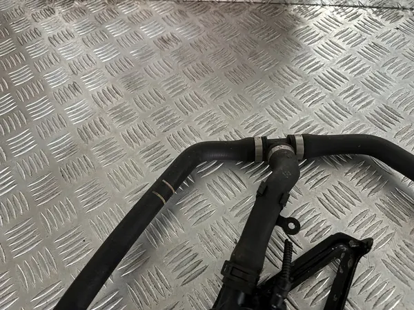 BMW 1 F20 F21 1.6 Turbo Vattenpump 7629918 image 4