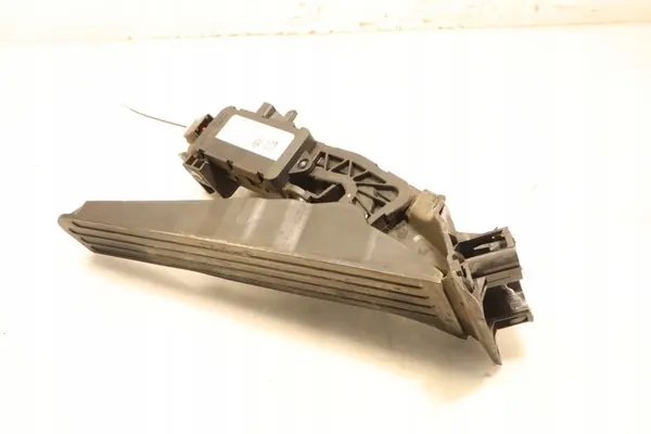 Drosselklappenpotentiometer Volkswagen Passat B7 image 4