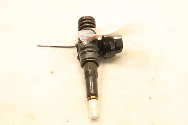 Inyector OEM 0414720313 para VW Passat B6 1.9TDI image 2