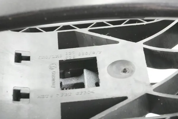 Ulko-ovikahva takana oikealla Seat Ibiza IV 5N0837885G image 5