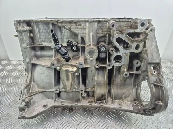 Bloc Moteur Mercedes OEM R2710107405 pour E200 CGI image 4