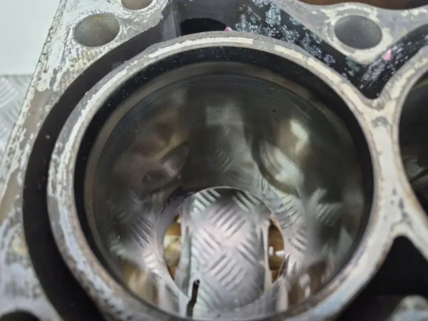 Bloc Moteur Mercedes OEM R2710107405 pour E200 CGI image 7
