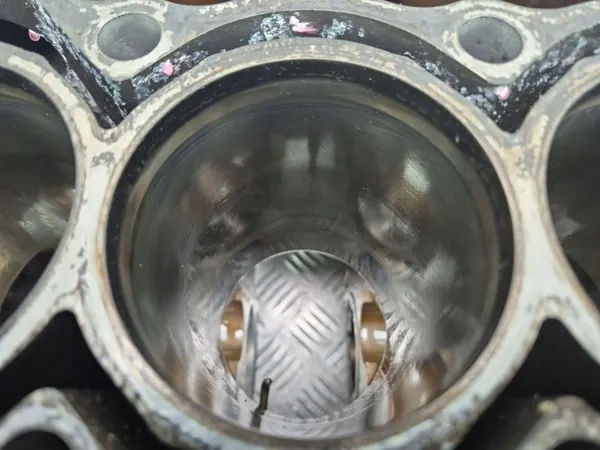 Bloc Moteur Mercedes OEM R2710107405 pour E200 CGI image 8