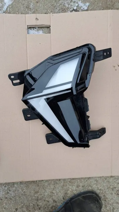 Luz diurna esquerda dianteira OEM 266058468R Renault Captur II image 2