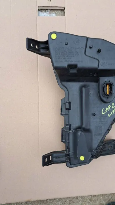 Luz diurna esquerda dianteira OEM 266058468R Renault Captur II image 5