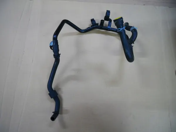 VW SEAT SKODA 1.6 TDI Vesiputki 5Q0121064AR image 2