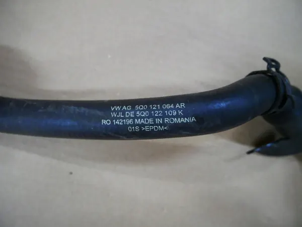 VW SEAT SKODA 1.6 TDI Vesiputki 5Q0121064AR image 3